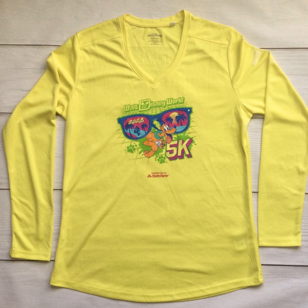 NWOT Disney World 2023 Marathon Weekend 5K Pluto Shirt